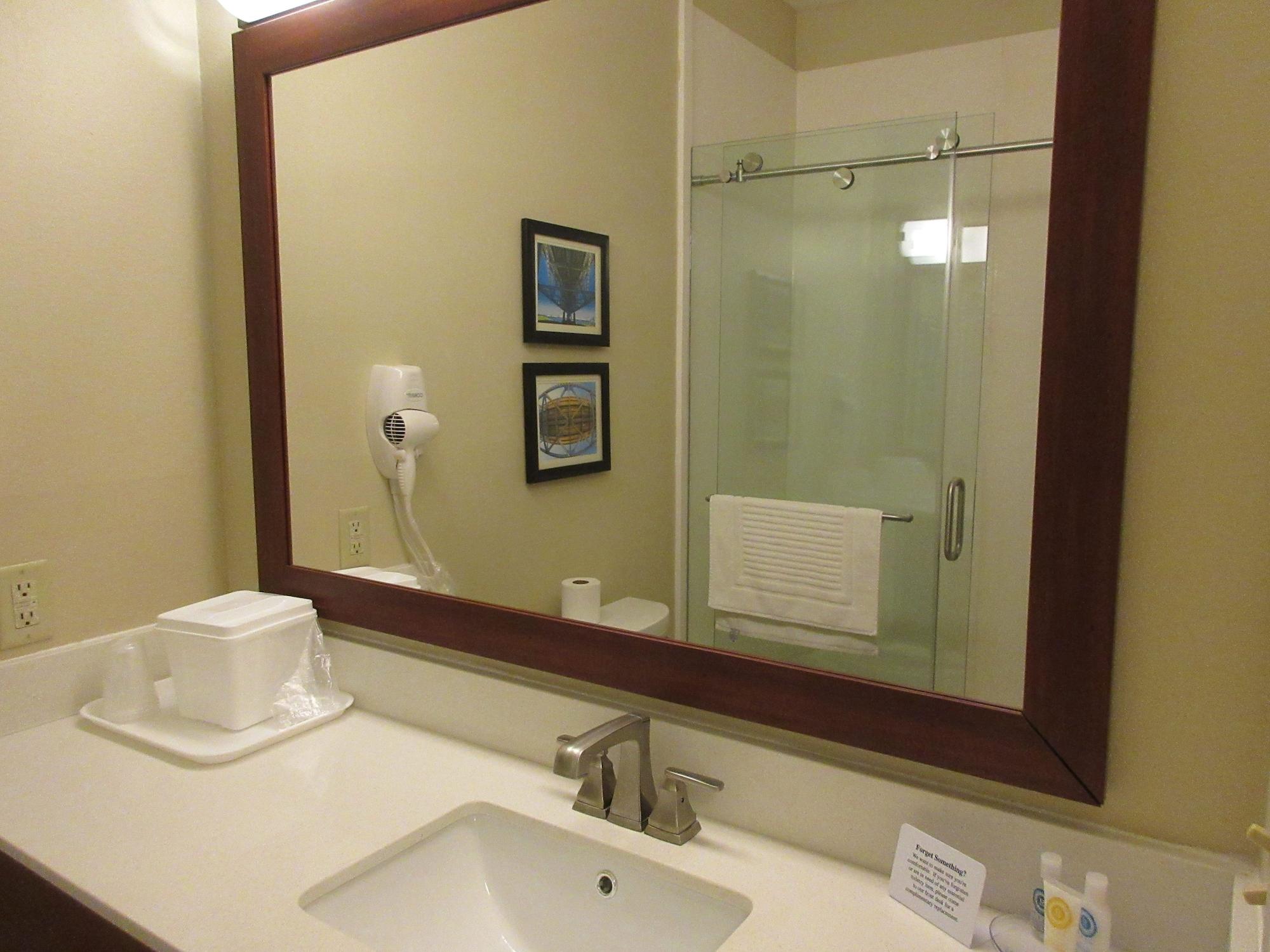 Отель Sonesta Essential - Baton Rouge Airport Экстерьер фото