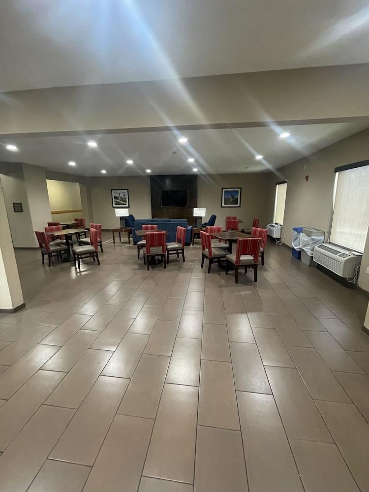 Отель Sonesta Essential - Baton Rouge Airport Экстерьер фото